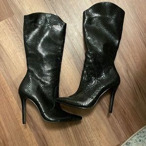 Stunning black snake leather